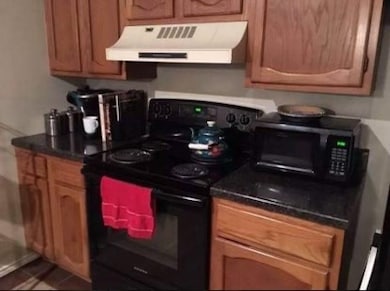 77 Santa Isabel Blvd unit F8, Laguna Vista, TX 78578 - photo 2