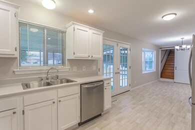 207 Gilbert-40