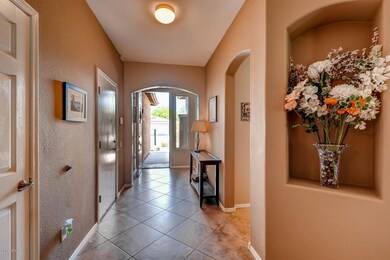 837 E Indian Wells Place-large-004-4-Foy