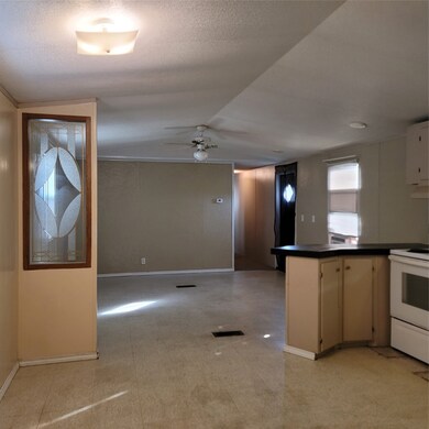 20519 Kermier Rd unit 4, Waller, TX 77484 - photo 3
