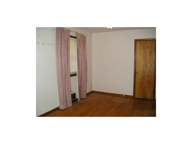 Side room