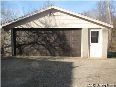 9123 Lantana Dr, Louisville, KY 40229 - photo 5