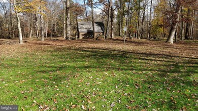 1970 Old Woods Rd, Green Lane, PA 18054 - photo 5