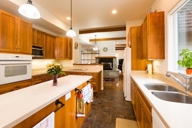 Kitchen to living room