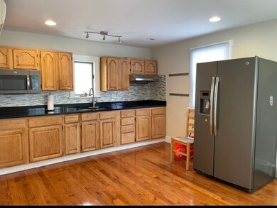 195 Adams St, Newton, MA 02458 - photo 3