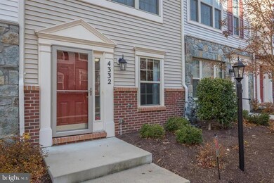 4332 Potomac Highlands Cir, Triangle, VA 22172 - photo 2