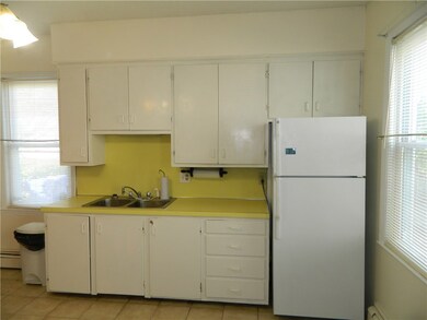 663 Weeden St unit 1, Pawtucket, RI 02860 - photo 6