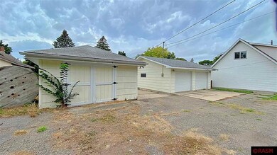 1107 N 4th St, Mankato, MN 56001 - photo 6