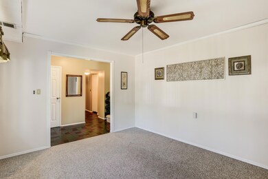 007_Living Room