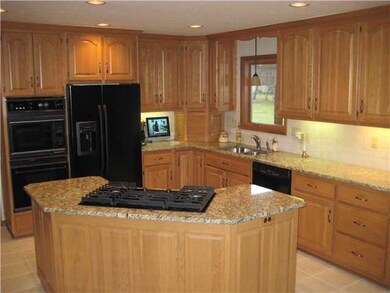 234 McKenna Creek Dr, Columbus, OH 43230 - photo 4