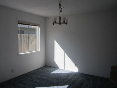 Dining Rm