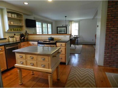 4262 E Hill Rd, Chester, VT 05143 - photo 4