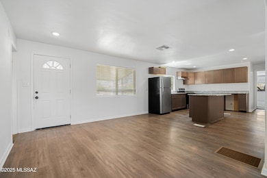 12466 W Vegas Dr, Tucson, AZ 85736 - photo 5