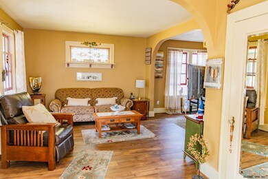 313 1st St, Schenectady, NY 12302 - photo 4