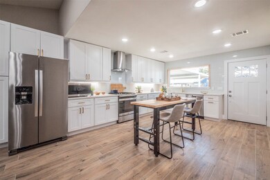 5029 De Lange Ln, Houston, TX 77092 - photo 5