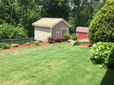 1022 E Lakeshore Dr, Dalton, GA 30720 - photo 4