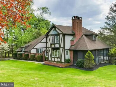 7 Brook Farm Ct, Cockeysville, MD 21030 - photo 2