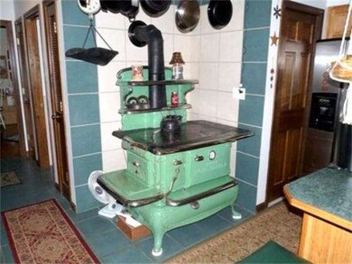 100 E Charlton Rd, Spencer, MA 01562 - photo 6