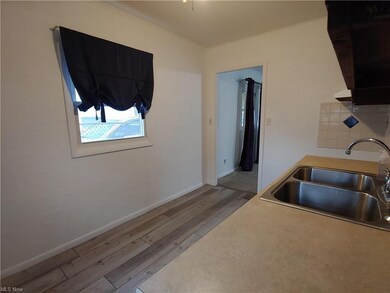 3865 Meadow Ln, Lorain, OH 44055 - photo 7