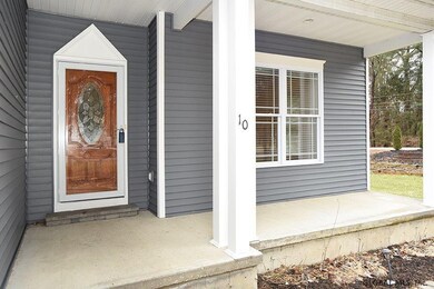 10 Frankie Ln, Clifton Park, NY 12065 - photo 2