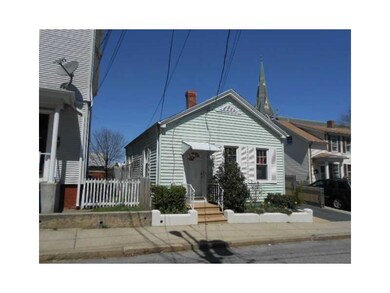 5 Brown St, Pawtucket, RI 02860 - photo 2