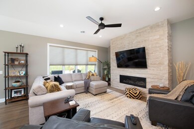 1026 Mahoe Way, Mankato, MN 56001 - photo 7