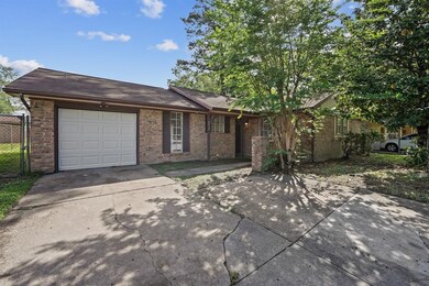 7717 Gleason Rd, Houston, TX 77016 - photo 2