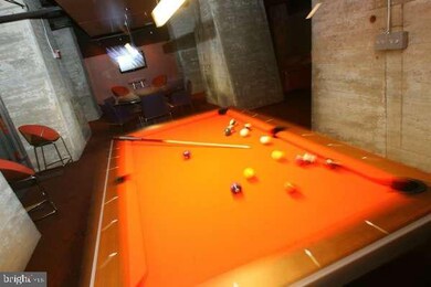 Silo Point unit 914, Baltimore, MD 21230 - photo 3