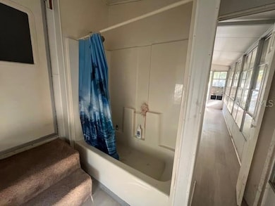 Shower/Tub