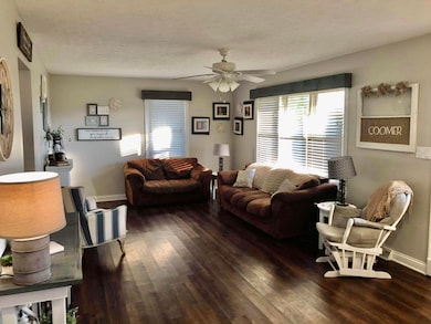 935B328C-AF6E-4967-9DB6-23BCD6D69DA7<|><