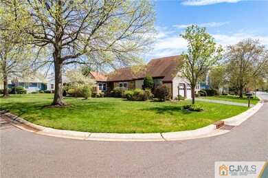 47 Yorkshire Dr, Monroe Township, NJ 08831 - photo 2