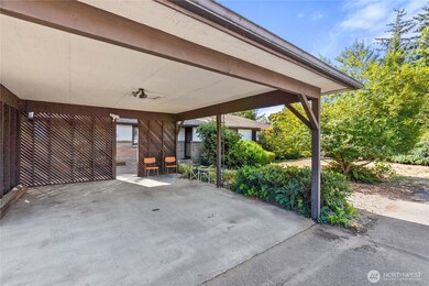 2215 S 216th St, Des Moines, WA 98198 - photo 4