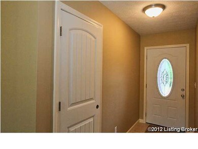 5920 E Manslick Rd, Louisville, KY 40219 - photo 3