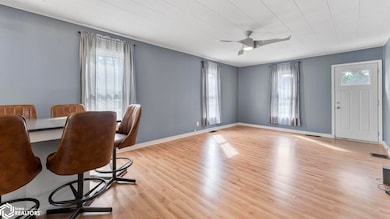 308 E Van Buren St, Washington, IA 52353 - photo 2