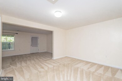 375 Scarboro Dr, Bunker Hill, WV 25413 - photo 4