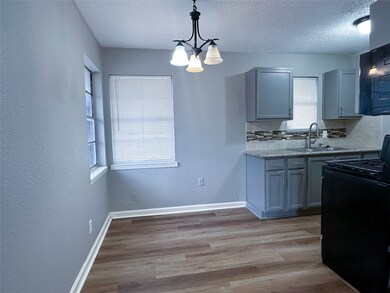 5414 Weaver Rd unit C, Houston, TX 77016 - photo 4