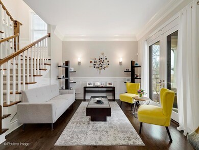 451 N Ida Ln, Elmhurst, IL 60126 - photo 4