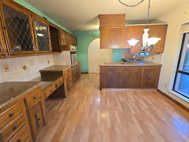 5064 N Wishon Ave unit A, Fresno, CA 93704 - photo 7