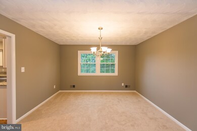 5173 Flowertuft Ct, Columbia, MD 21044 - photo 3