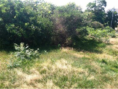 Land. View along side line