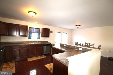 291 Sonya Ln, Bunker Hill, WV 25413 - photo 6