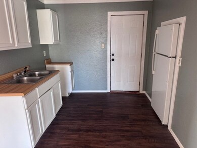 368 Dewey St, Deport, TX 75435 - photo 4