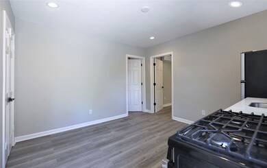 1308 Enid St unit 2, Houston, TX 77009 - photo 3