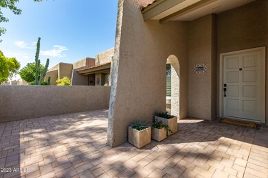 Front patio pic2