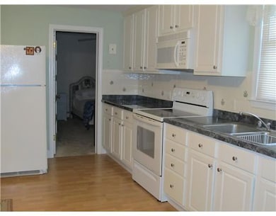 Kitchen. 1st Floor Apartment