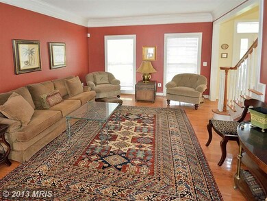 1923 Powells Landing Cir, Woodbridge, VA 22191 - photo 4