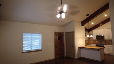 504 Kelly Rd unit C, Magnolia, TX 77354 - photo 2