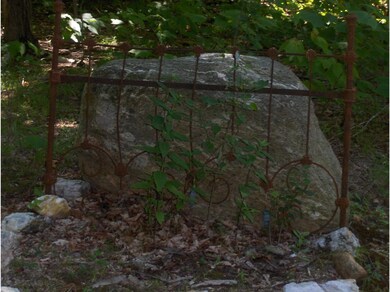 326 John Birch Dr, Readsboro, VT 05350 - photo 7