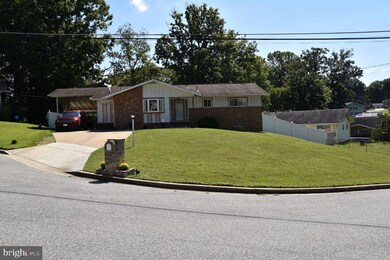 6506 Acorn Ct, Temple Hills, MD 20748 - photo 3