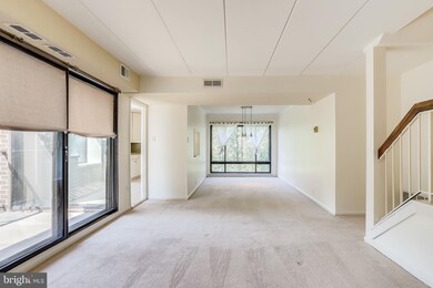 124 Roberts Ln unit 301, Alexandria, VA 22314 - photo 7